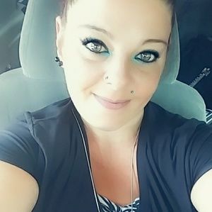 Meet your Posher, Michele